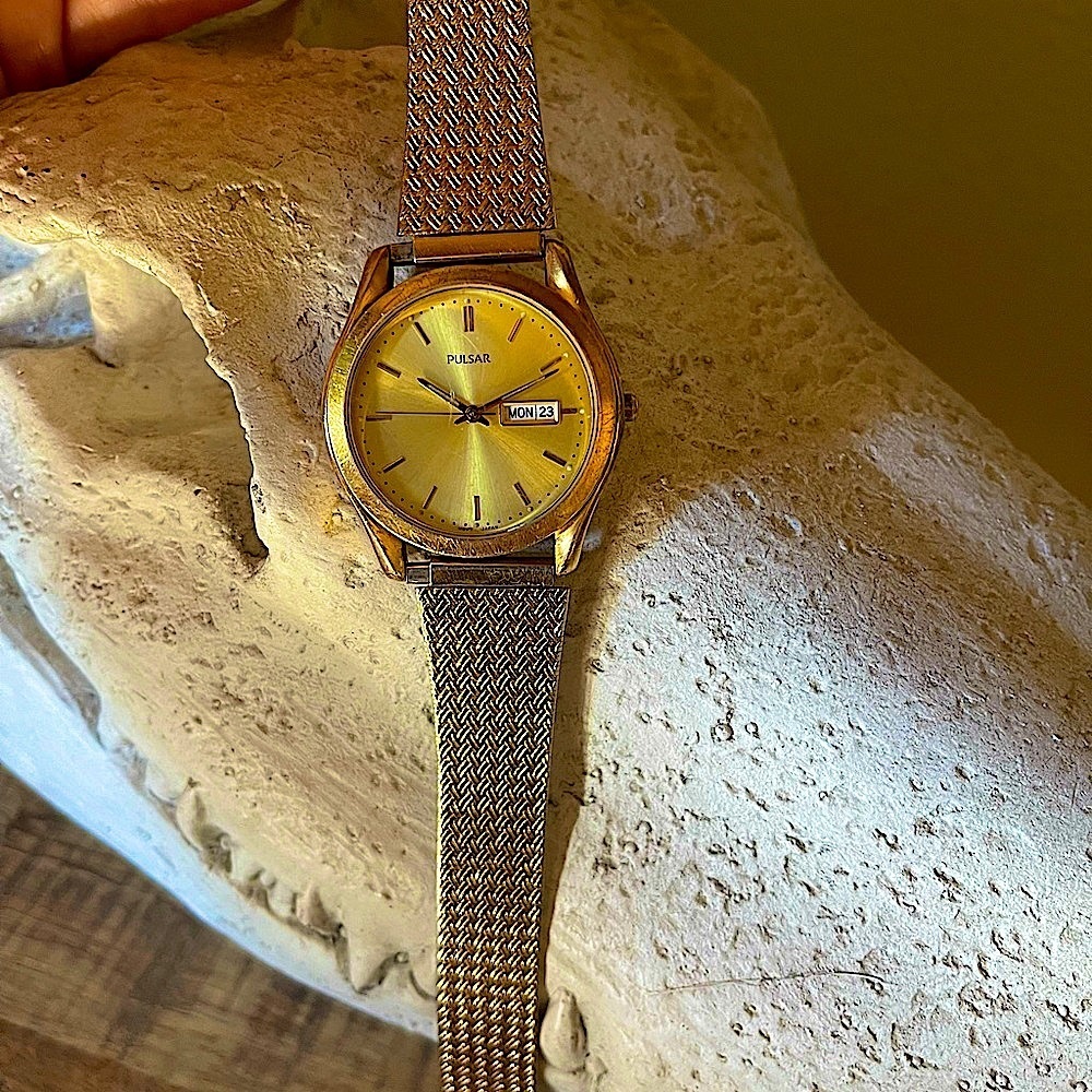 RARE vintage gold Pulsar (seiko) watch unisex